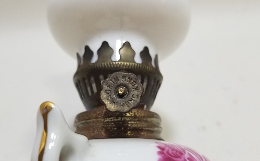 ANTİKA PORSELEN ŞİNANAY - GAZ LAMBASI