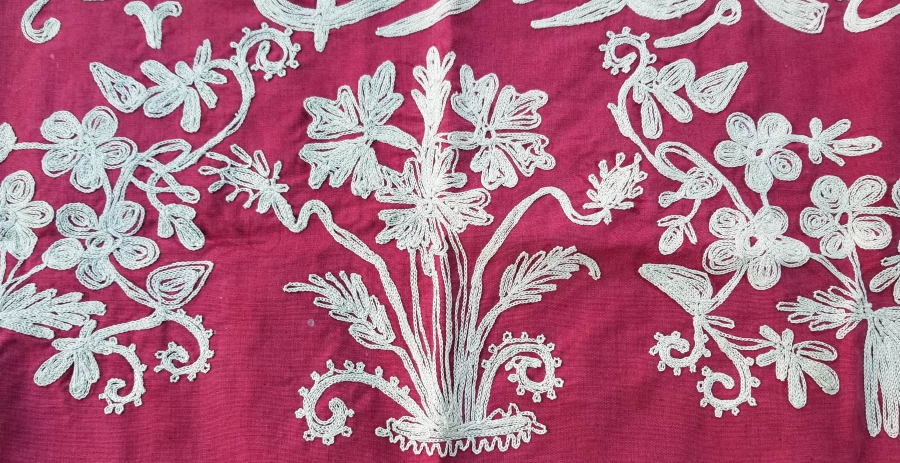 OSMANLI DÖNEMİ TEKKE İŞİ BÜYÜK BOY SUZANİ İŞÇİLİKLİ MİNBER ÖRTÜSÜ