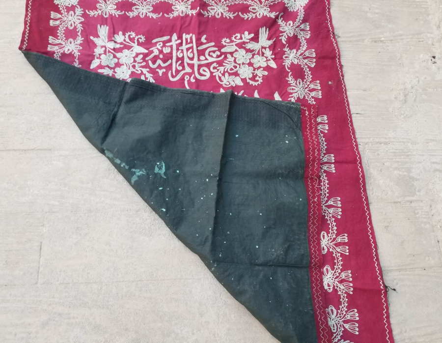 OSMANLI DÖNEMİ TEKKE İŞİ BÜYÜK BOY SUZANİ İŞÇİLİKLİ MİNBER ÖRTÜSÜ