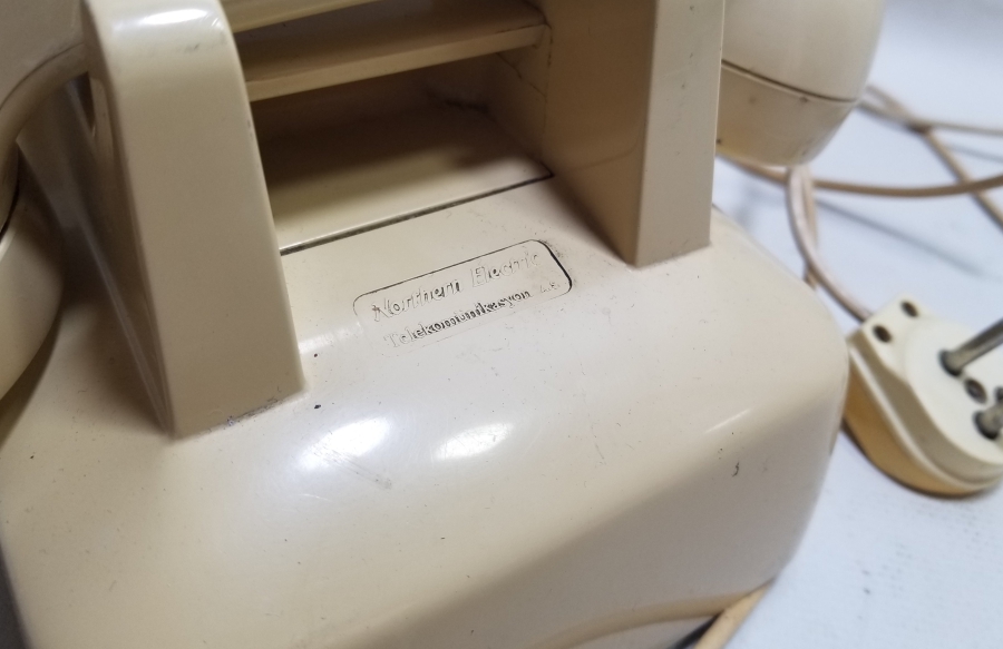 ANTİKA ÇEVİRMELİ TELEFON