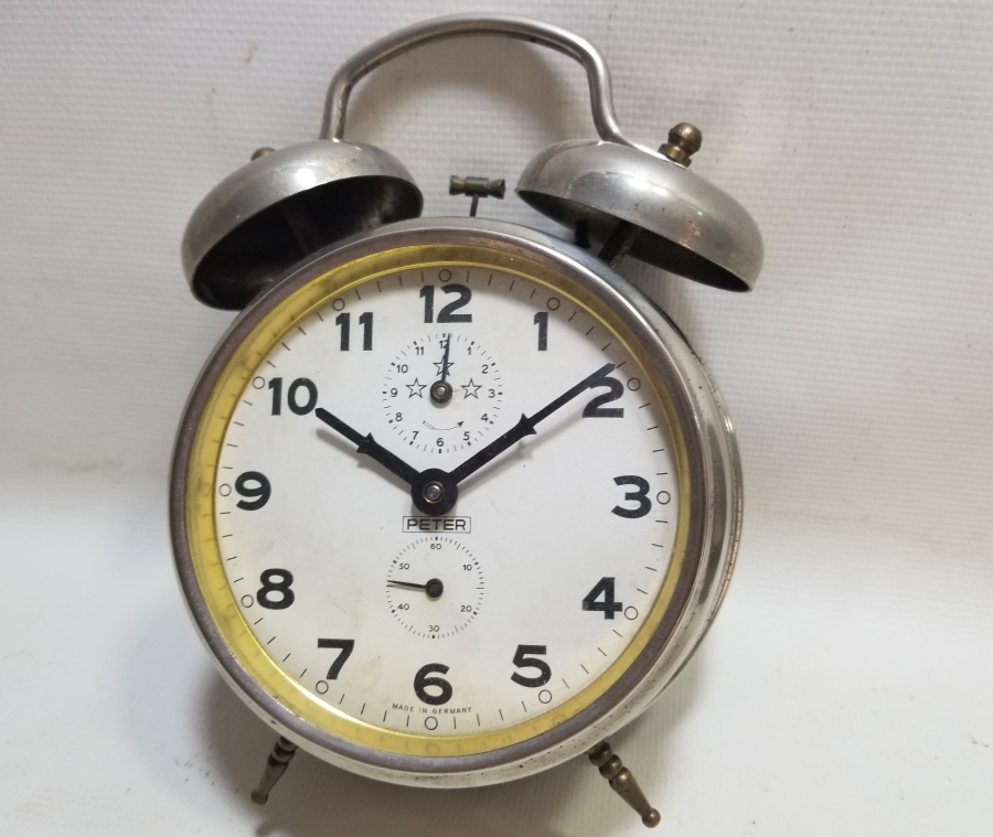 ANTİKA KURMALI PETER MASA SAATİ