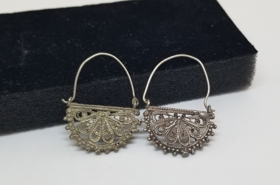 KABARTMA İŞÇİLİKLİ OSMANLI DÖNEMİ NADİR GÜMÜŞ ERMENİ KÜPESİ