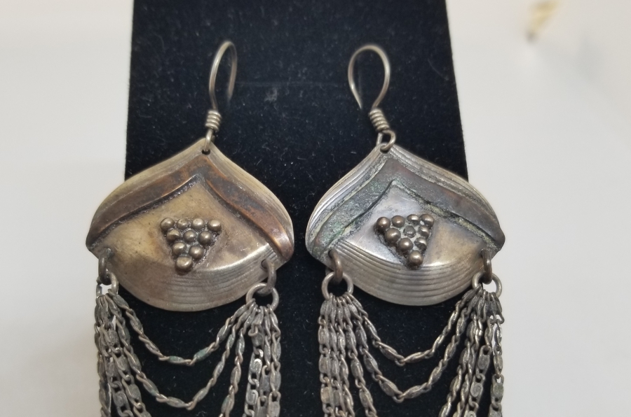 KABARTMA İŞÇİLİKLİ ÖZEL YAPIM GÜMÜŞ KÜPE