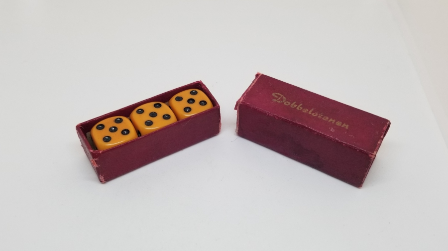 ORİJİNAL KUTUSUNDA ANTİKA KATALİN ZAR