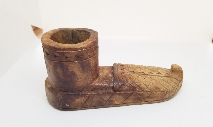 ÇARIK FORMUNDA YAPILMIŞ OSMANLI DÖNEMİ AHŞAP ŞAMDAN - MUMLUK