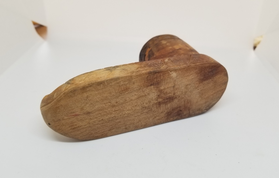 ÇARIK FORMUNDA YAPILMIŞ OSMANLI DÖNEMİ AHŞAP ŞAMDAN - MUMLUK