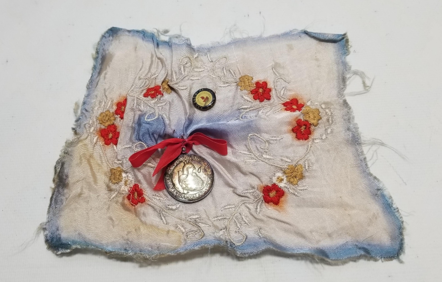 İPEK PANOSUYLA ANTİKA GÜMÜŞ KAN BAĞIŞÇISI MADALYASI