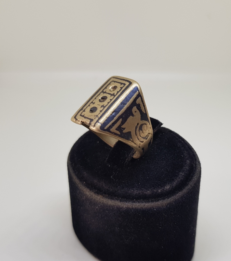 ÜZERİ SIĞIRCIK FİGÜRLÜ OSMANLI DÖNEMİ SAVATLI ERMENİ İŞİ VAN YÜZÜK