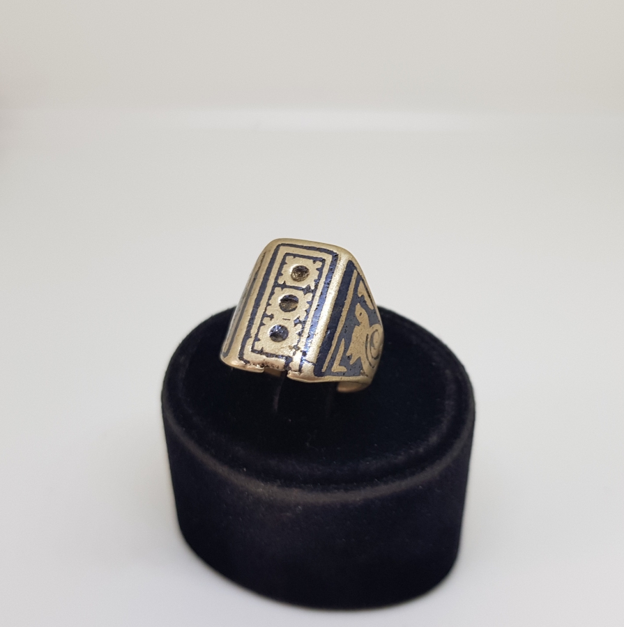 ÜZERİ SIĞIRCIK FİGÜRLÜ OSMANLI DÖNEMİ SAVATLI ERMENİ İŞİ VAN YÜZÜK