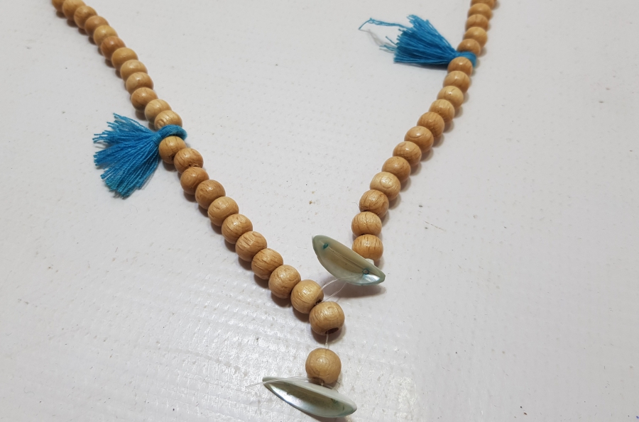 TESPİH AĞACINDAN YAPILMIŞ ŞAMANİK GELİN TAKISI