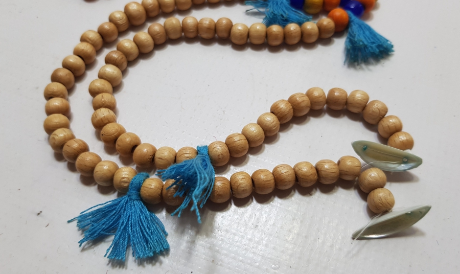 TESPİH AĞACINDAN YAPILMIŞ ŞAMANİK GELİN TAKISI