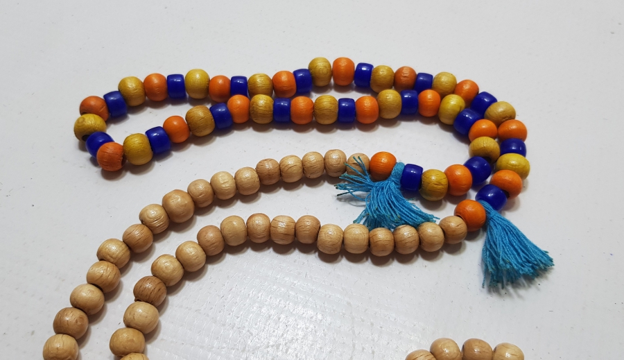 TESPİH AĞACINDAN YAPILMIŞ ŞAMANİK GELİN TAKISI