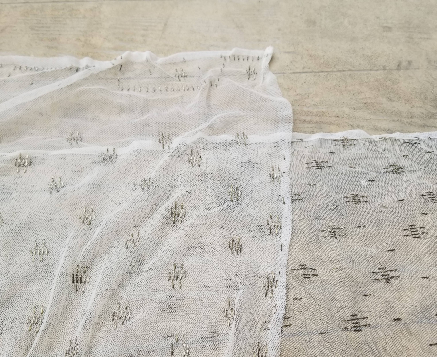 ANTİKA GÜMÜŞ TELKIRMA İŞÇİLİKLİ BÜYÜK BOY GELİN ÖRTÜSÜ