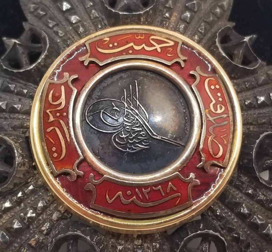 ORJİNAL ASKISI İLE 5. DERECE MECİDİ NİŞANI