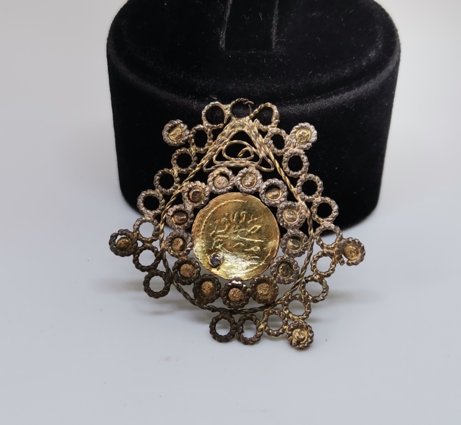 ORTASINDA OSMANLI ALTINI BULUNAN ABDÜLMECİD HAN DÖNEMİ ARMUDİ KOLYE