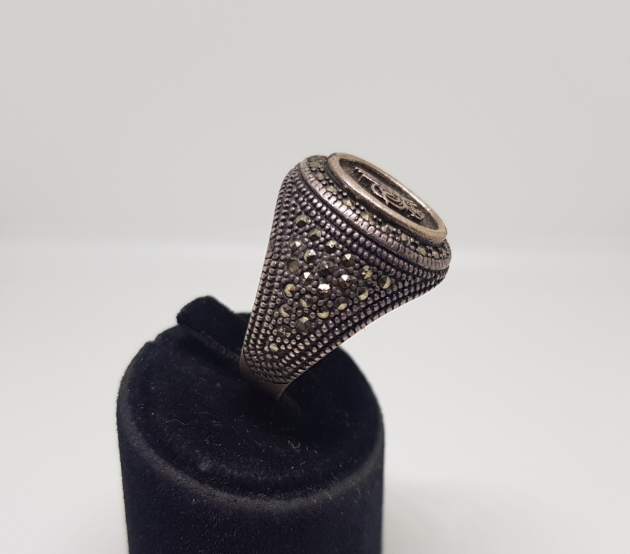 ÜZERİ MARGAZİT TAŞLI VE OSMANLI TUĞRALI GÜMÜŞ YÜZÜK