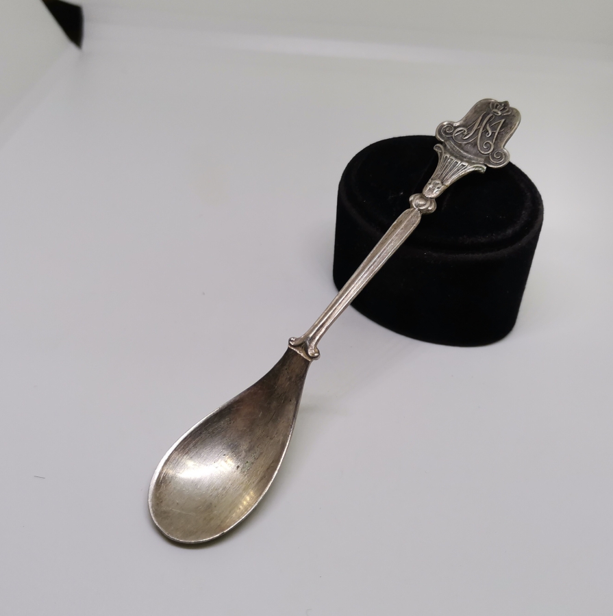 KABARTMA İŞÇİLİKLİ ANTİKA GÜMÜŞ HATIRA KAŞIK