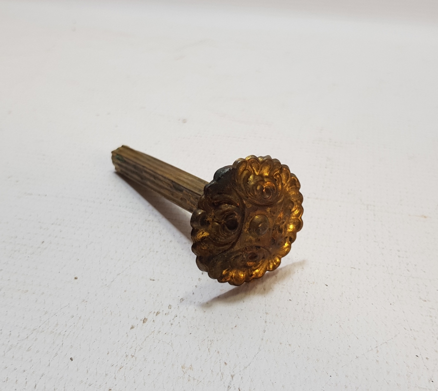 BAKIR ÜZERİ TOMBAK İŞÇİLİKLİ OSMANLI DÖNEMİ BASTON SAPI