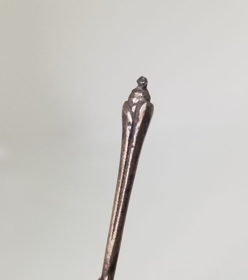 UÇ KISMI LALE FİGÜRLÜ OSMANLI DÖNEMİ GÜMÜŞ İĞNE