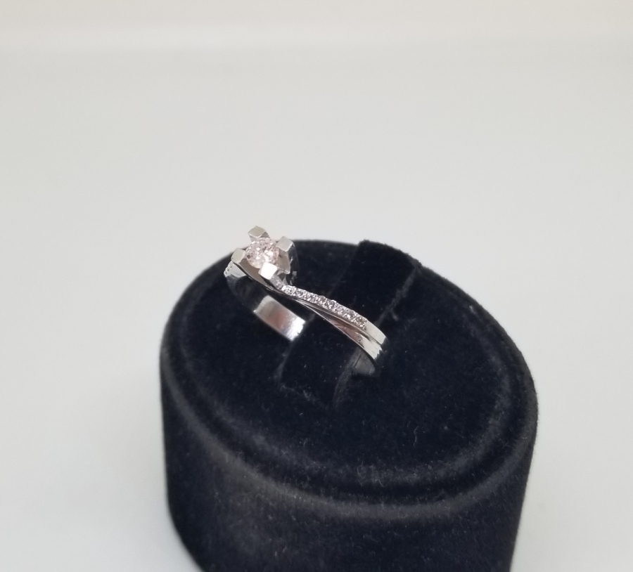 YARIM TUR MODEL TEKTAŞ YÜZÜK