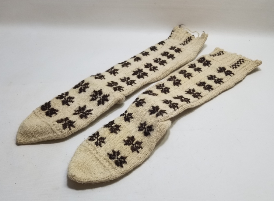 ÜZERİ İŞLEMELİ OSMANLI DÖNEMİ EL ÖRGÜSÜ YÖRÜK İŞİ ÇORAP