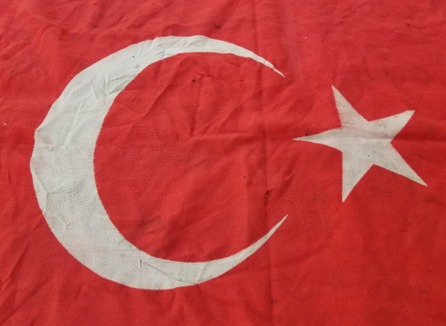 CUMHURİYET BAŞLARI KÖK BOYALI DEV BOY ANTİKA ASKERİ BAYRAK