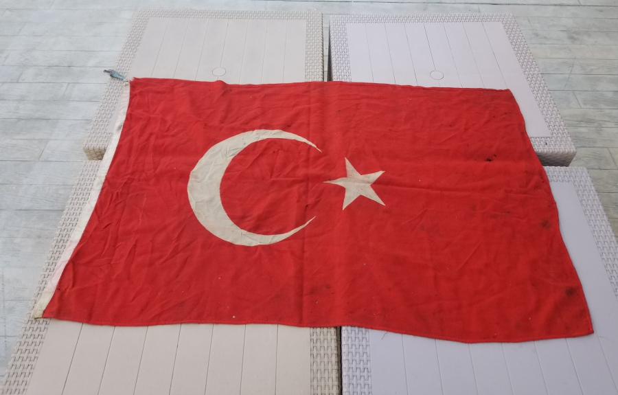 CUMHURİYET BAŞLARI KÖK BOYALI DEV BOY ANTİKA ASKERİ BAYRAK