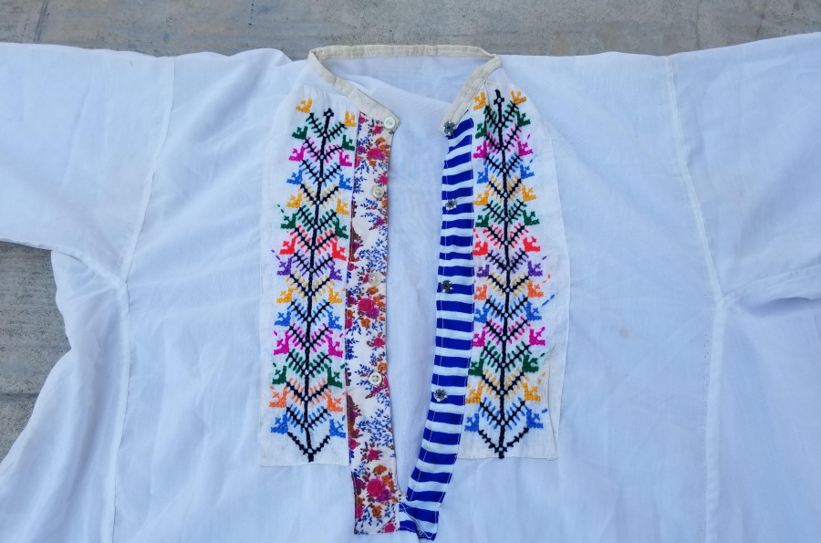 ÜZERİ HAYAT AĞAÇLI VE İŞLEMELİ ANTİKA PULLU GELİN İÇLİĞİ