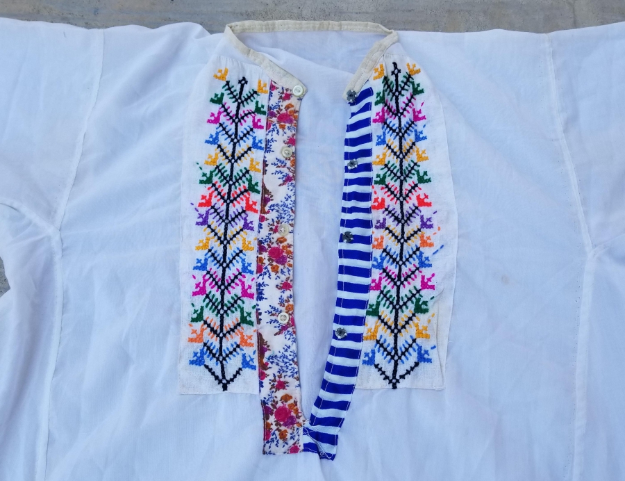 ÜZERİ HAYAT AĞAÇLI VE İŞLEMELİ ANTİKA PULLU GELİN İÇLİĞİ