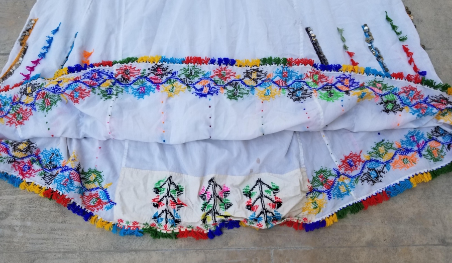 ÜZERİ HAYAT AĞAÇLI VE İŞLEMELİ ANTİKA PULLU GELİN İÇLİĞİ