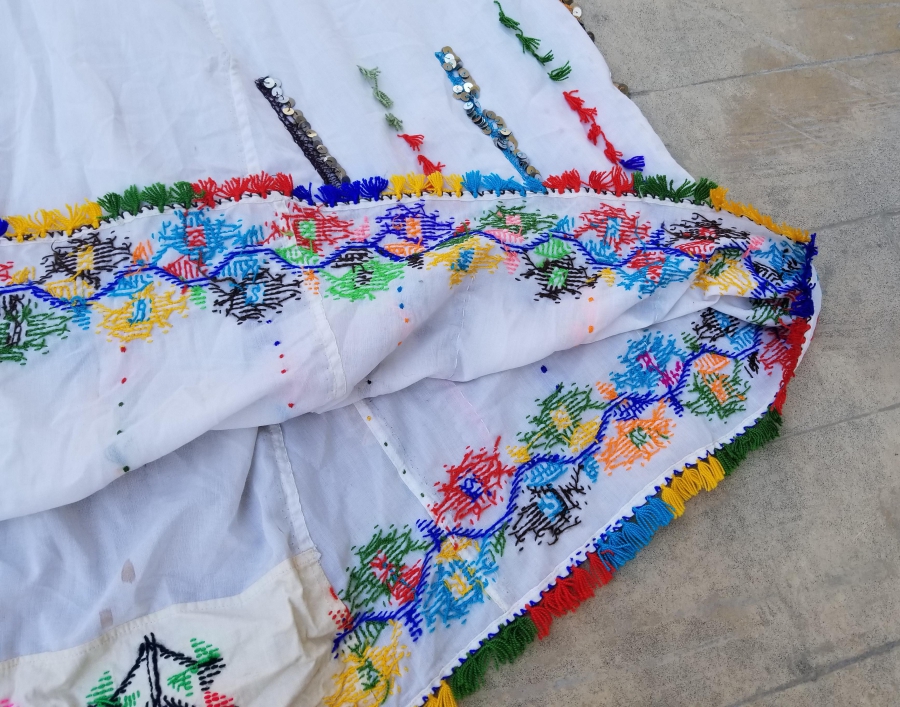 ÜZERİ HAYAT AĞAÇLI VE İŞLEMELİ ANTİKA PULLU GELİN İÇLİĞİ