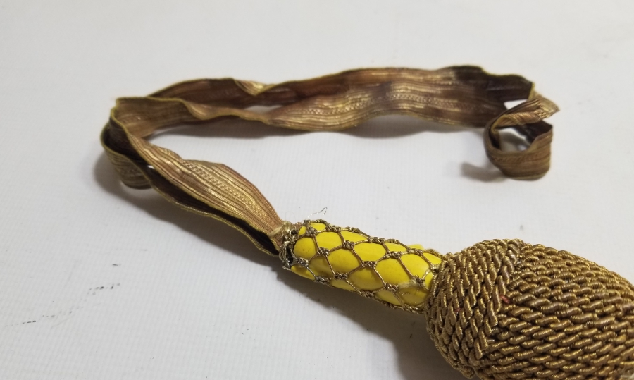 ANTİKA SUBAY KILICI PÜSKÜLÜ