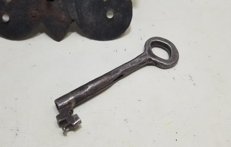 ORİJİNAL ANAHTARIYLA OSMANLI DÖNEMİ KAPI KİLİDİ