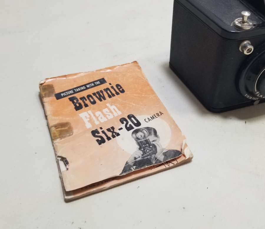 KULLANMA KILAVUZUYLA YÜKSEK KONDİSYONDA ANTİKA AMERİKAN FOTOĞRAF MAKİNESİ