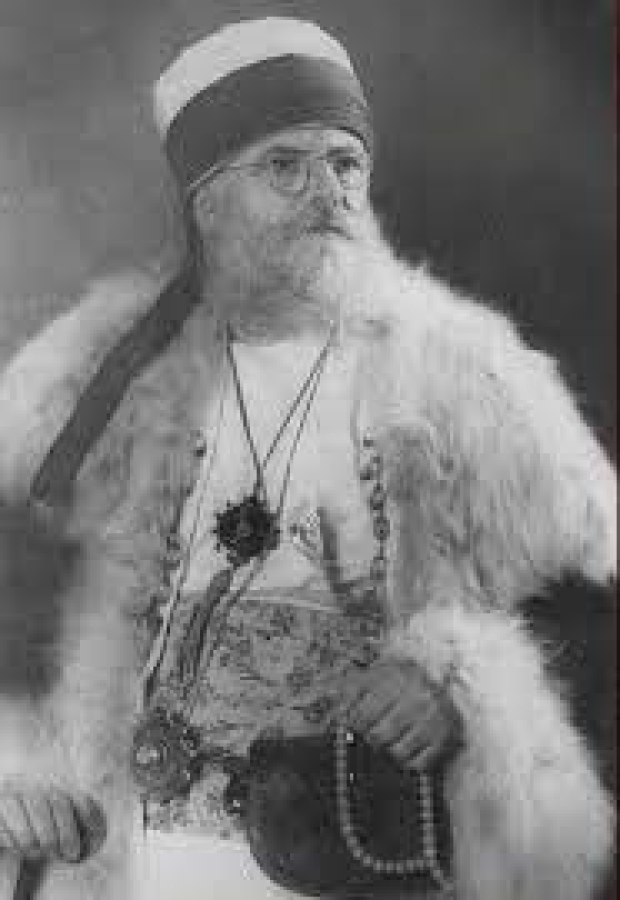 DEV BOYDA OSMANLI DÖNEMİ BEKTAŞİ ŞEYHİ KUŞAK TESLİMİ TAŞI