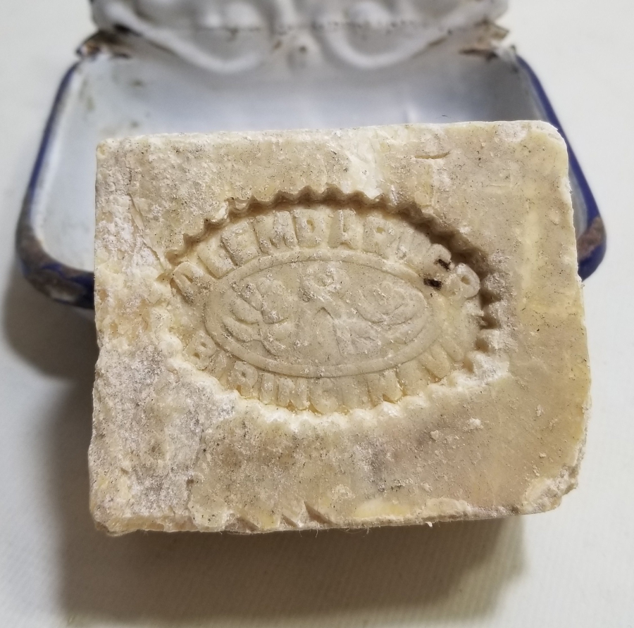 ANTİKA EMAYE SABUNLUK VE SABUN