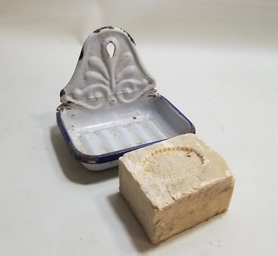 ANTİKA EMAYE SABUNLUK VE SABUN