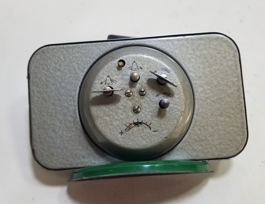 ANTİKA KURMALI MASA SAATİ