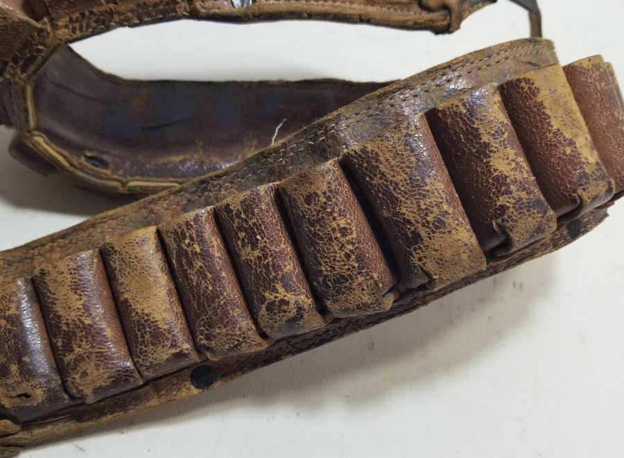 DERİDEN MAMUL EL YAPIMI ANTİKA FİŞEKLİK