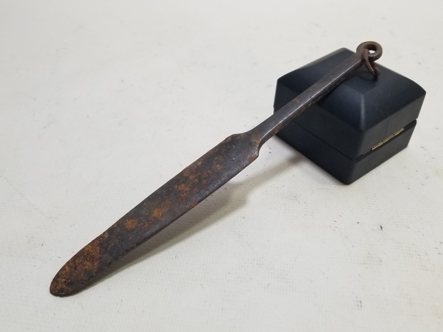 OSMANLI DÖNEMİ KILIÇ MASATI