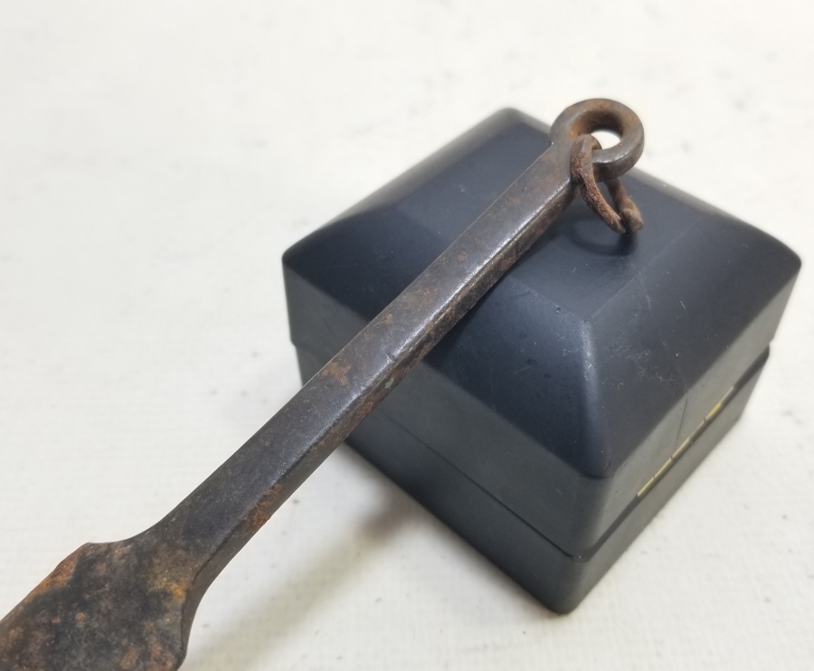 OSMANLI DÖNEMİ KILIÇ MASATI