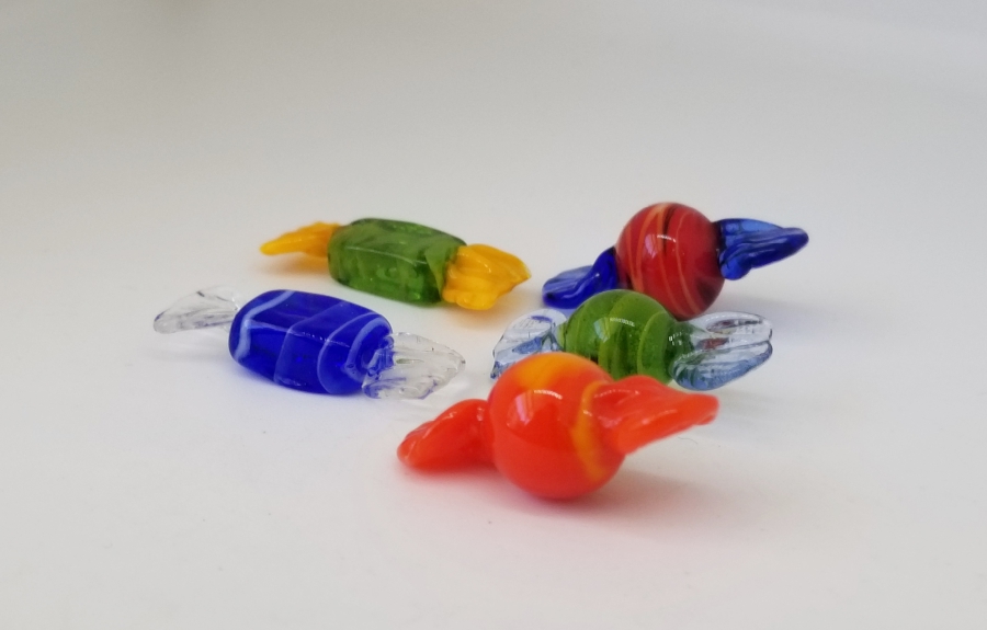 BAYRAM ŞEKERİ FORMUNDA YAPILMIŞ ANTİKA MURANO ŞEKER LOTU