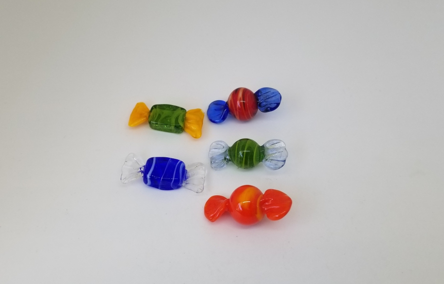 BAYRAM ŞEKERİ FORMUNDA YAPILMIŞ ANTİKA MURANO ŞEKER LOTU