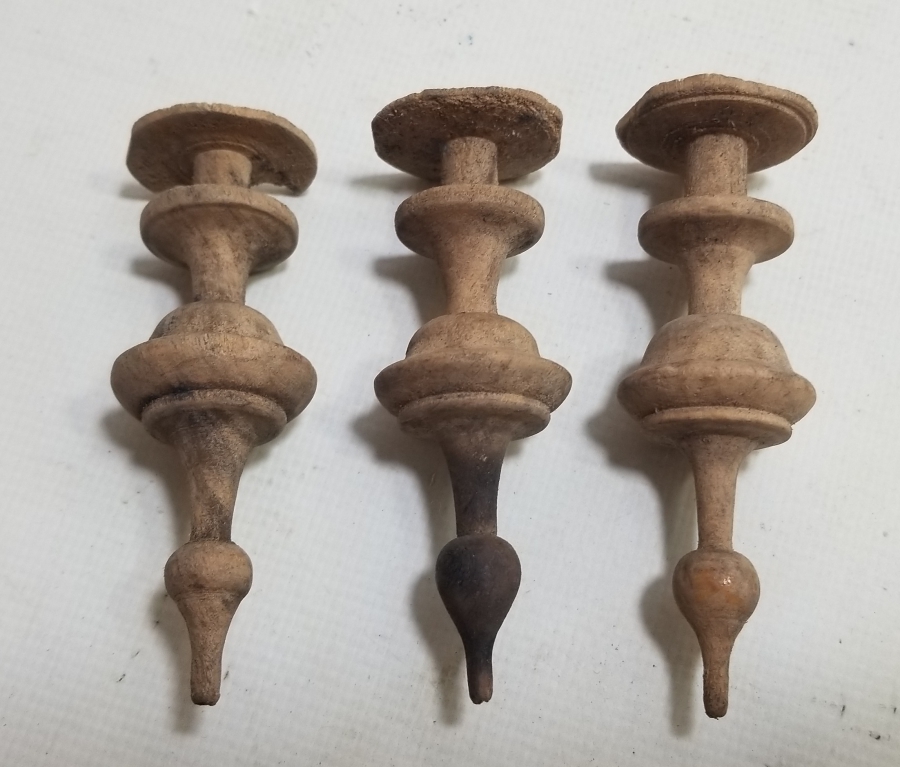 OSMANLI DÖNEMİ AHŞAP DUVAR SAATİ PARÇALARI LOTU