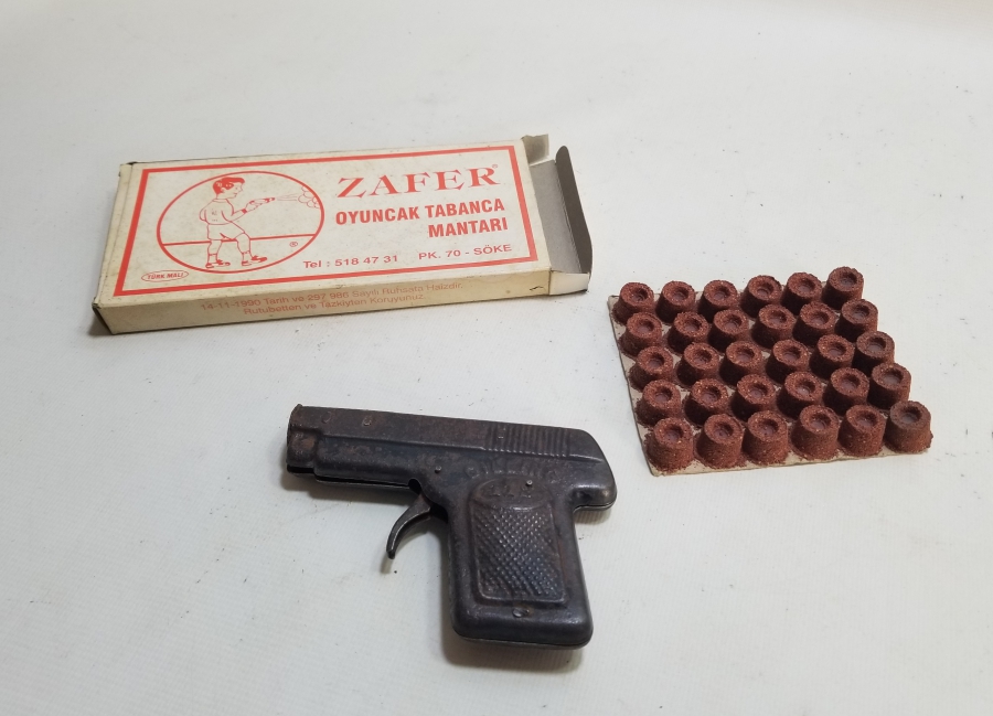 ORİJİNAL MANTARLARIYLA ANTİKA MANTAR TABANCASI