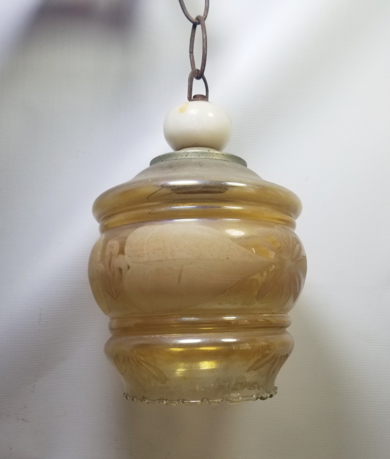 ÜZERİ PORSELEN BONCUKLU ANTİKA FRANSIZ LAMBA