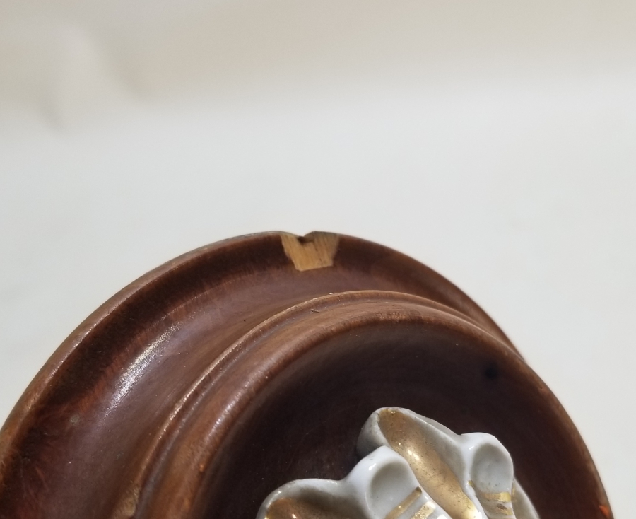 AHŞAP ÜZERİ ALTIN VERMEYLİ PORSELEN APLİKLİ OSMANLI DÖNEMİ NADİR KAPI KOLU