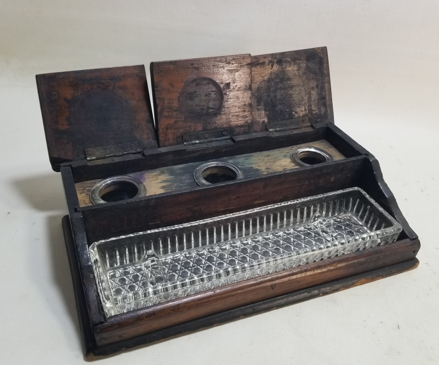 ÜZERİ OSMANLICA YAZILI VE FİLDİŞİ APLİKLİ OSMANLI DÖNEMİ YAZI TAKIMI