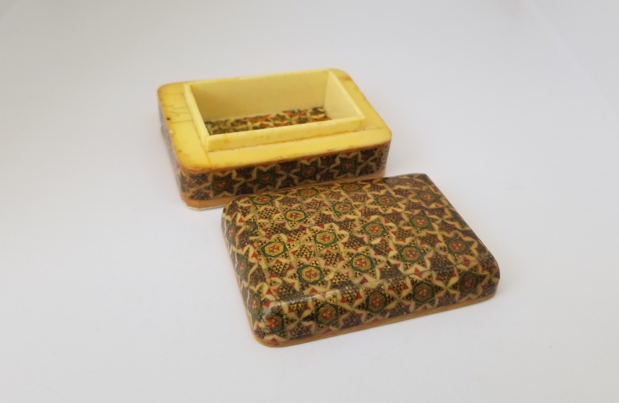 HATEM İŞİ ANTİKA KAPAKLI KUTU