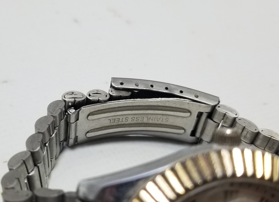 İKİ ADET KOL SAATİ